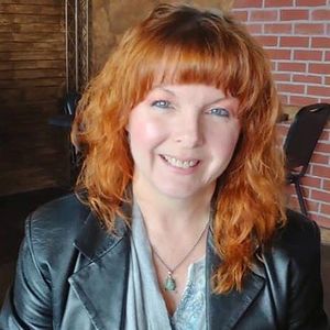 Meet your Posher, Holly